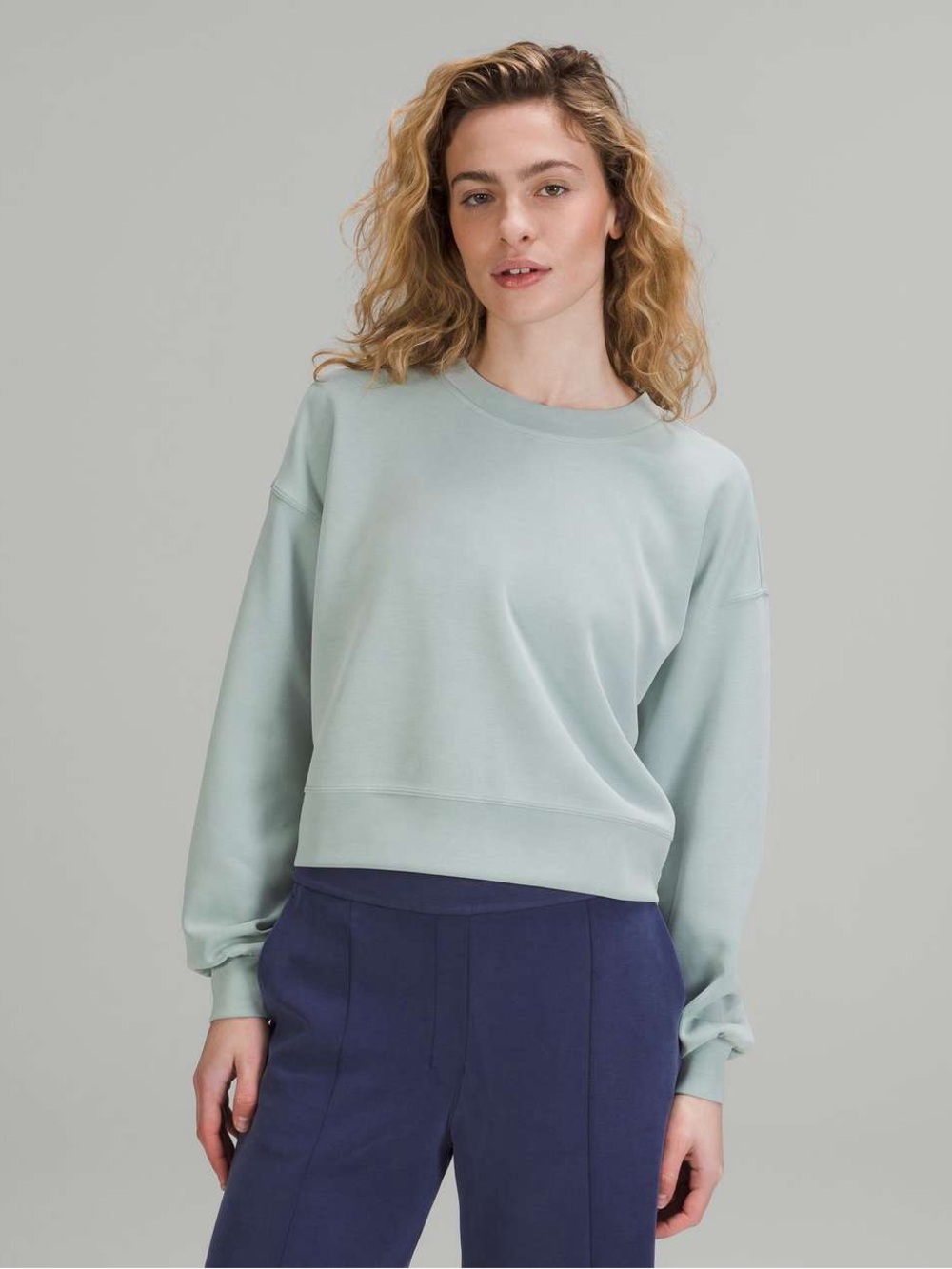 Lululemon Perfectly Oversized Cropped Crew Softstreme Silver Blue Sweater Top